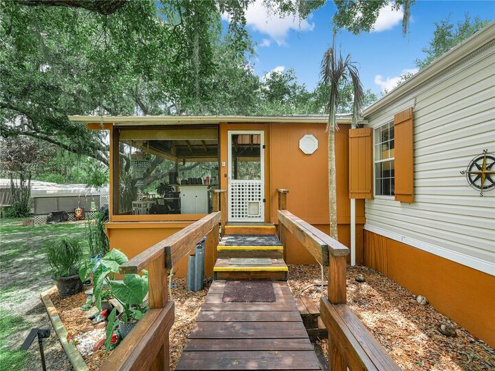 Property Photo:  565 Landing Road  FL 34739 