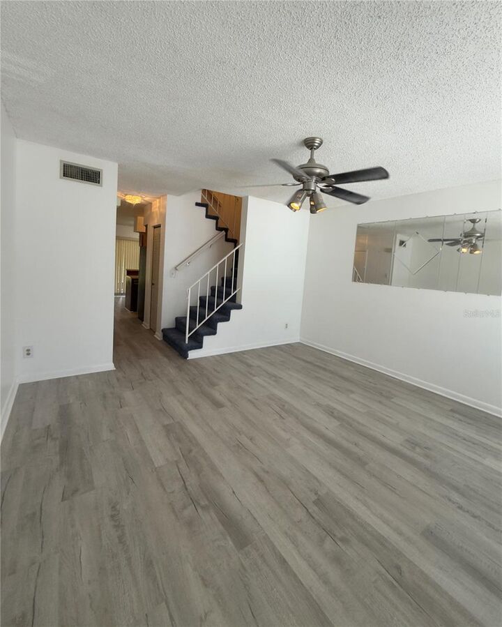 Property Photo:  6630 121st Avenue 6  FL 33773 
