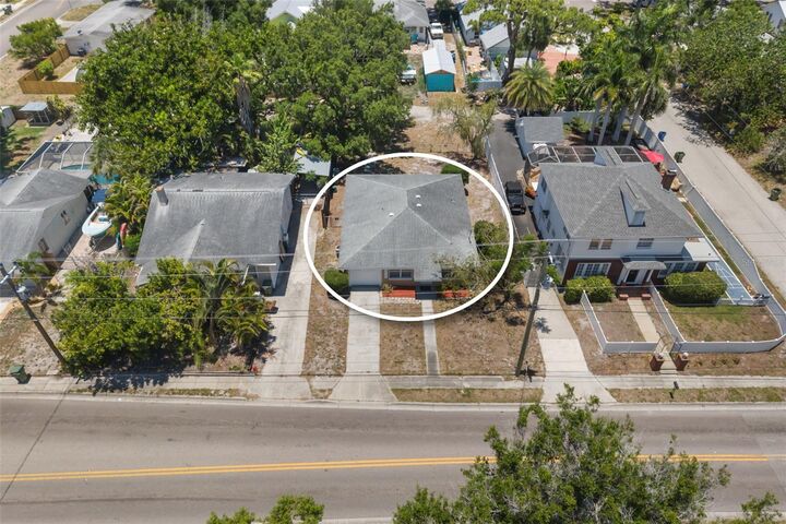 Property Photo: 808 26th Street W FL 34205