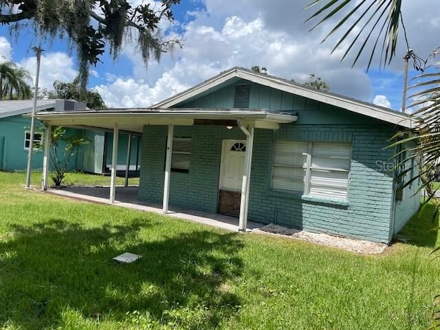Property Photo: 10924 Park Drive FL 33569