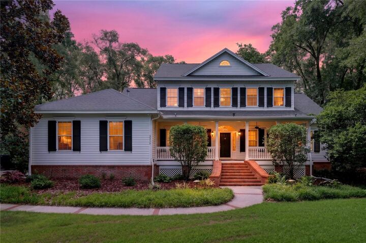 Property Photo:  3915 SW 95th Terrace  FL 32608 