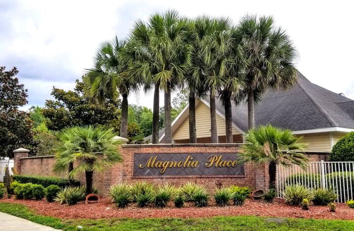 Property Photo:  4335 NW 48th Street 105  FL 32606 