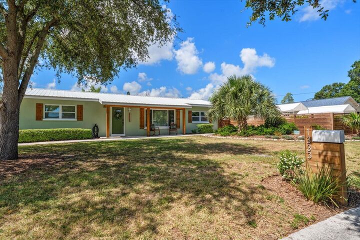 Property Photo: 1333 Bayview Drive FL 33756