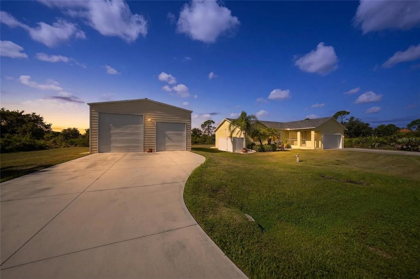 Property Photo:  12117 Ashley Avenue  FL 33981 