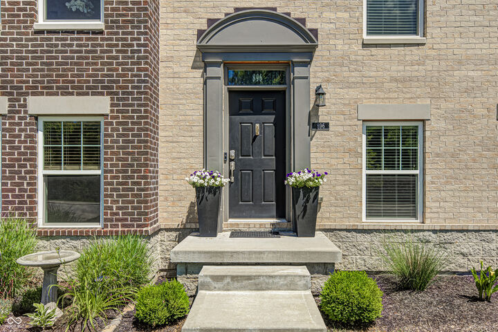 Property Photo:  896 Yorkshire Lane  IN 46077 