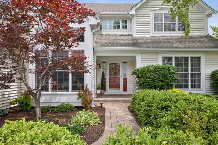 Property Photo:  755 Warwick Court  IL 60047 