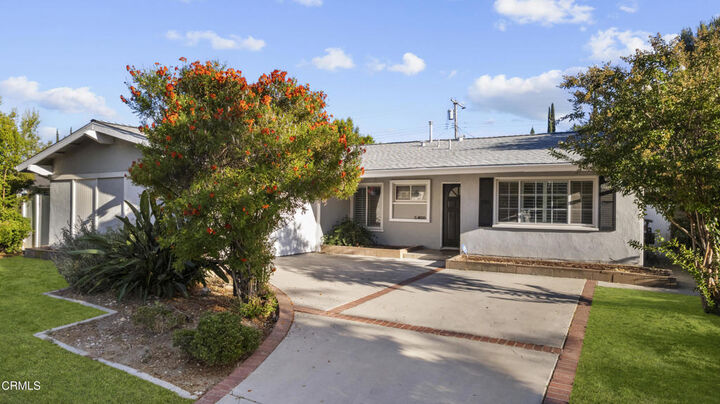 Property Photo: 23820 Hartland Street CA 91307