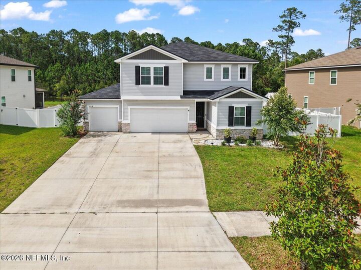 Property Photo:  4518 Pine Ridge Parkway  FL 32068 
