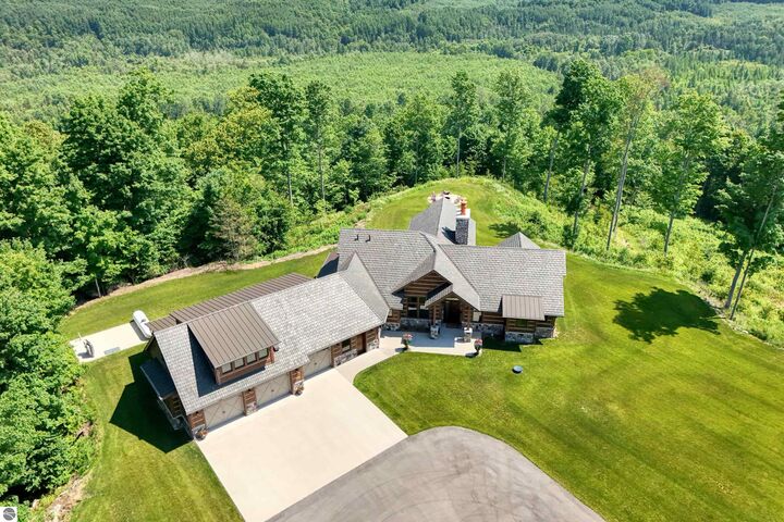 Property Photo: 3375 Crum Road MI 49616