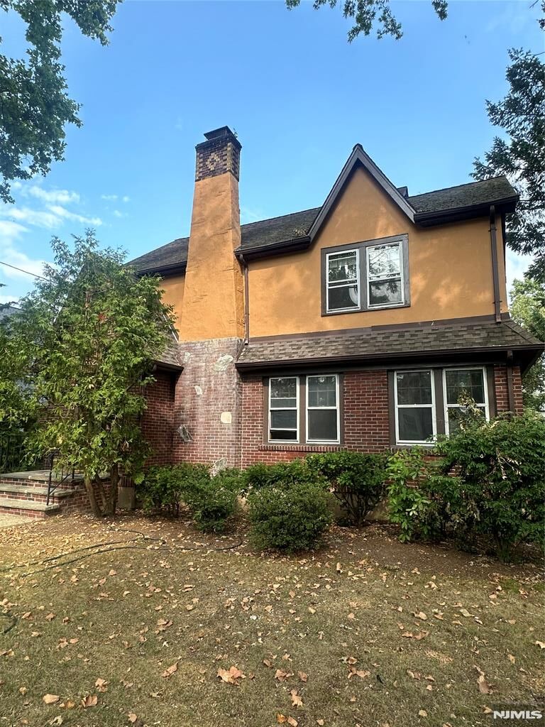 Property Photo:  325 Bogert Avenue  NJ 07450 