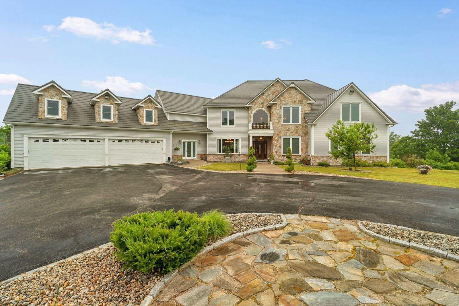 Property Photo:  129 North Road  NH 03244 