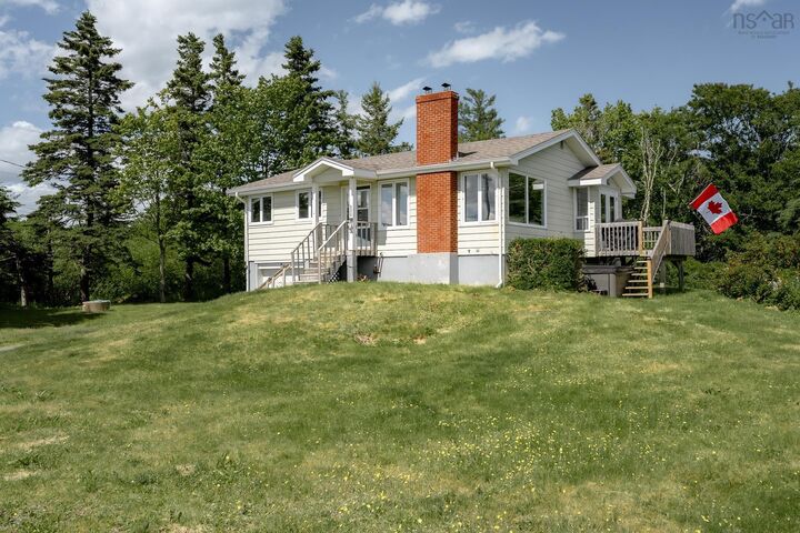 5324 Highway 329 — photo 1