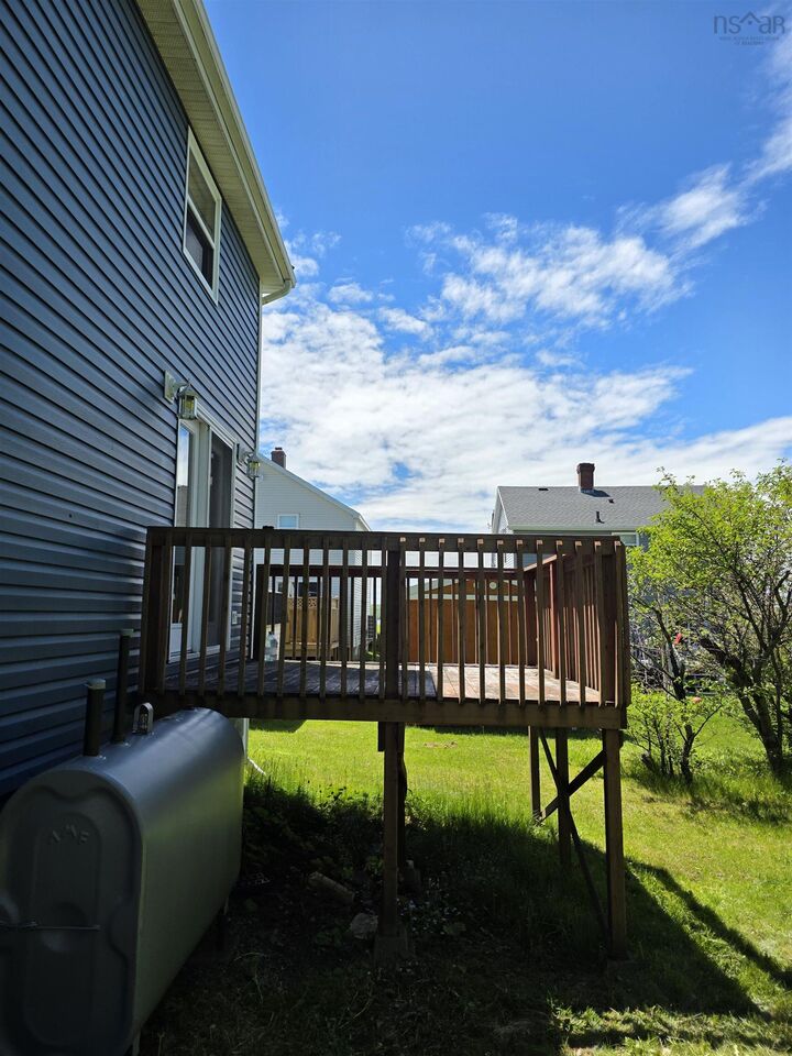 Property Photo:  73 Taylor Street  NS B1N 2W5 