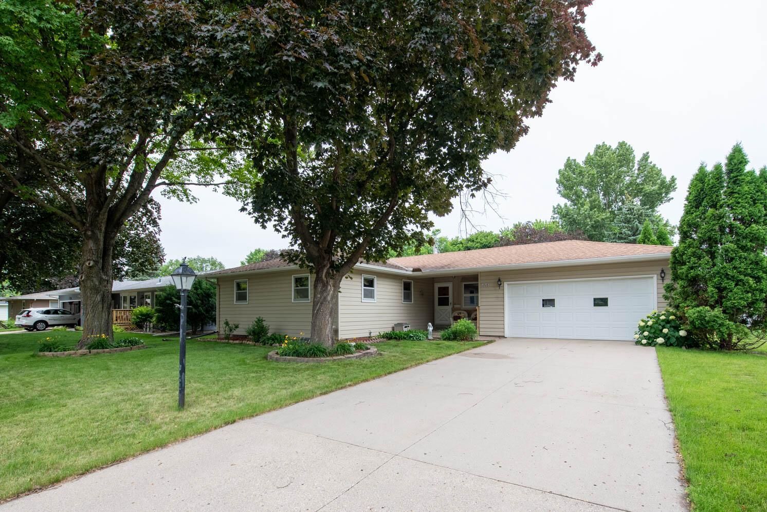 Property Photo:  1808 Sunray Avenue  MN 56001 