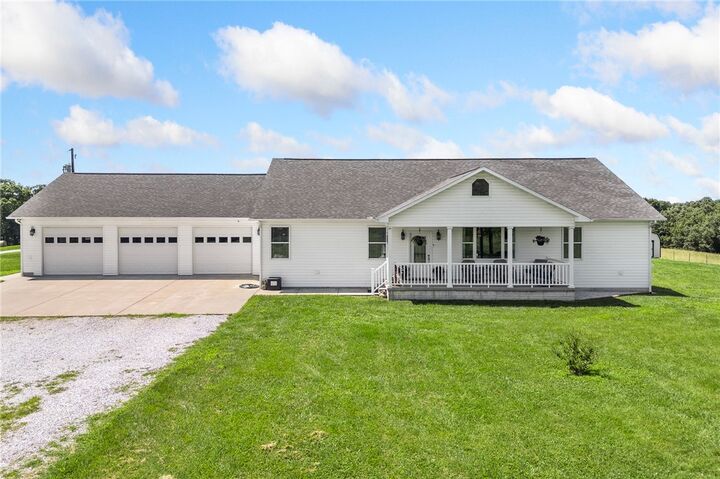 Property Photo: 6047 Wade Road AR 72601