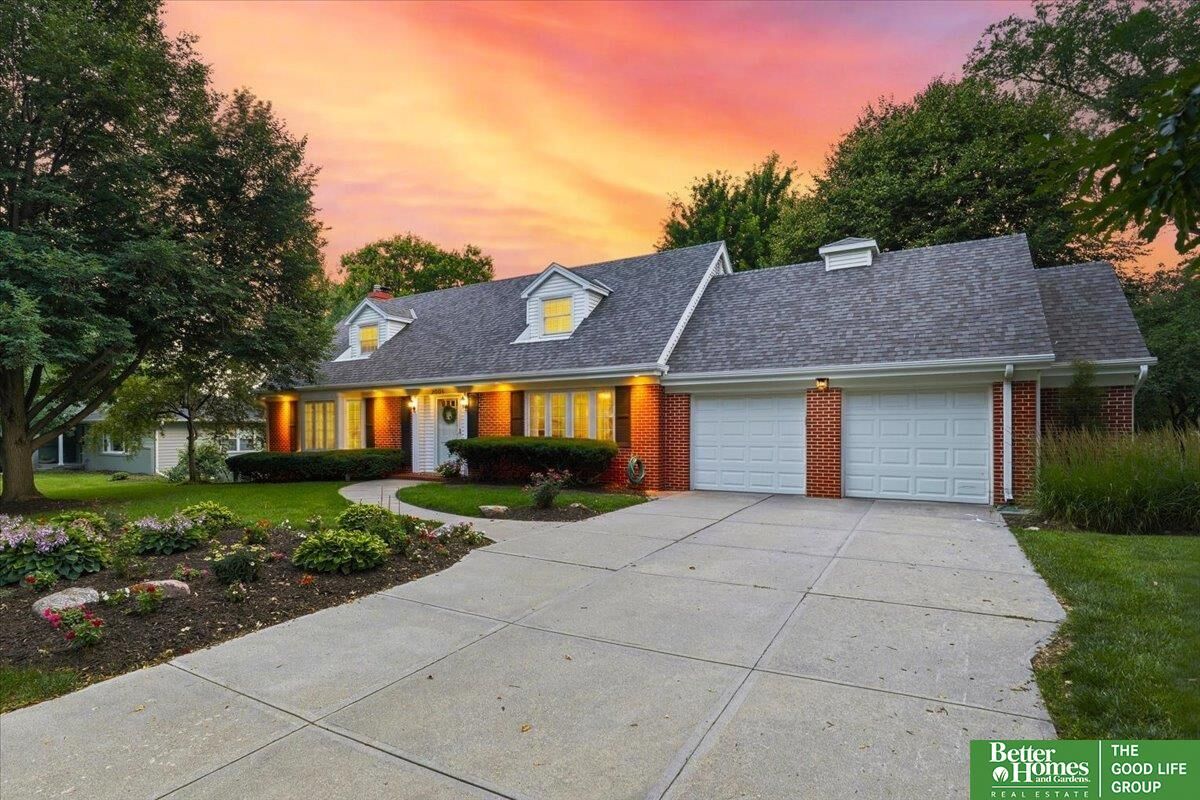 Property Photo:  2006 S 91st Street  NE 68124 