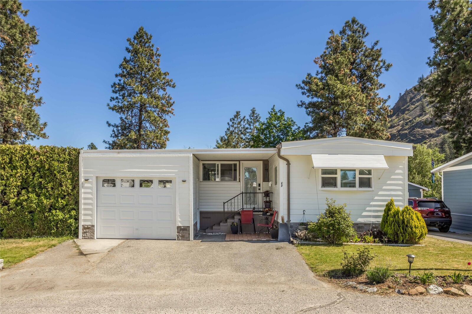 Property Photo:  1929 Highway 97 S 1  BC V1Z 2Z1 