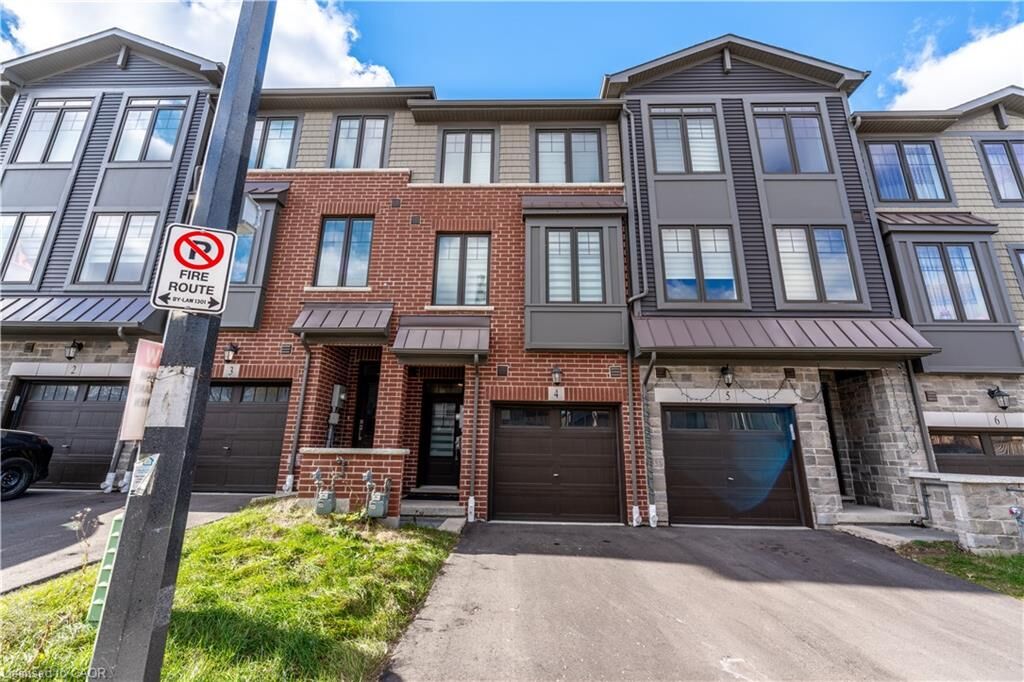 Property Photo:  10 Birmingham Drive 4  ON N1R 8K5 