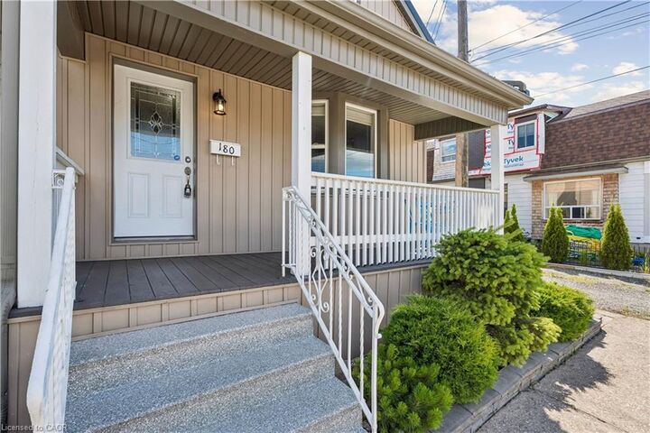 Property Photo:  180 Campbell Avenue  ON L8H 2G3 