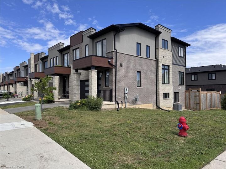 Property Photo:  85 Bensley Lane Main  ON L9C 0E9 