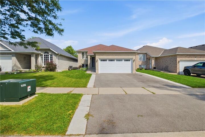 Property Photo:  114 Donegal Drive  ON N3T 6N4 