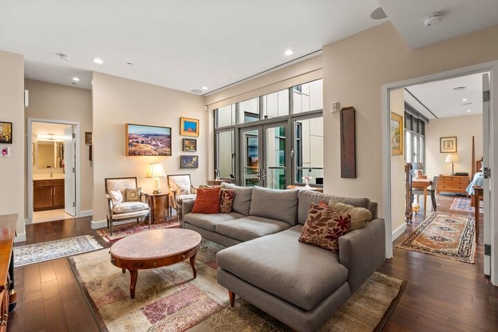 Property Photo:  43 Westland Ave 605  MA 02115 