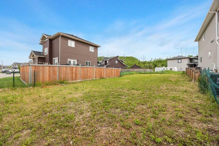 Property Photo: 125 Pearson Drive AB T9H 4S3