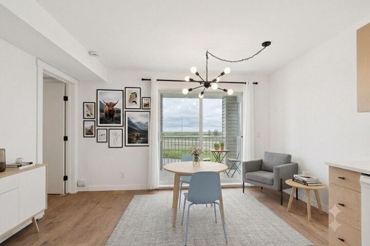 Property Photo: 1620 70 Street SE 3404 AB T2A 7Z2
