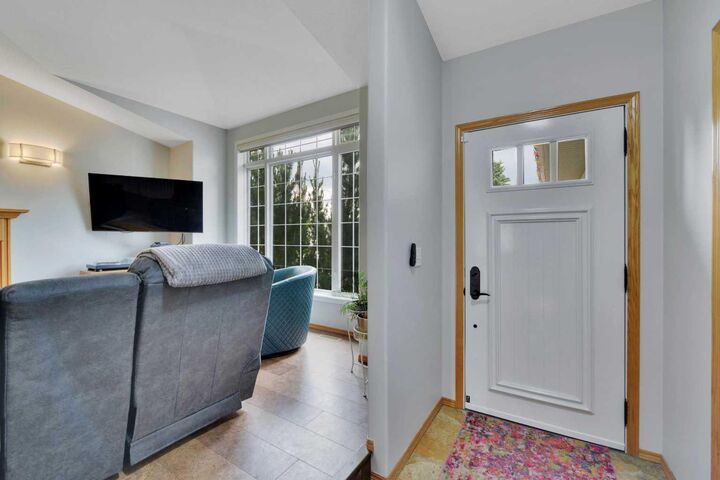 Property Photo:  7 Logan Close  AB T4R 2N6 
