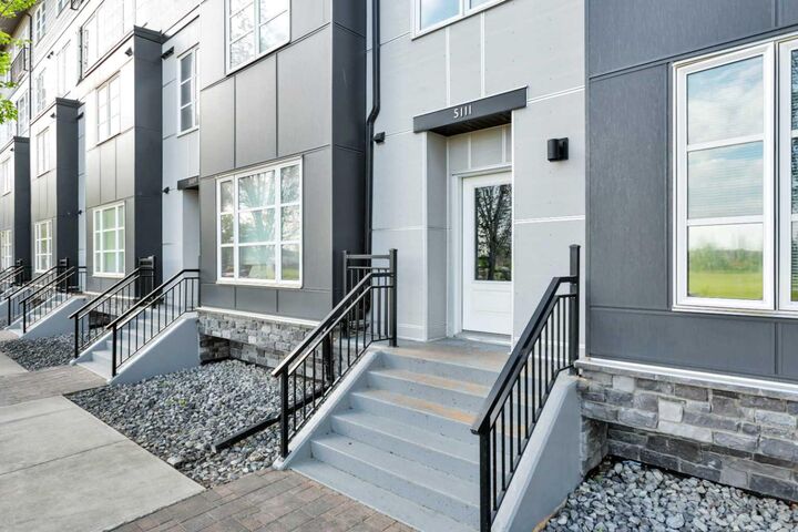 Property Photo:  2660 22 Street 5111  AB T4R 0K1 