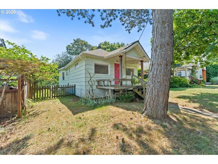 Property Photo: 4634 NE 31st Ave OR 97211