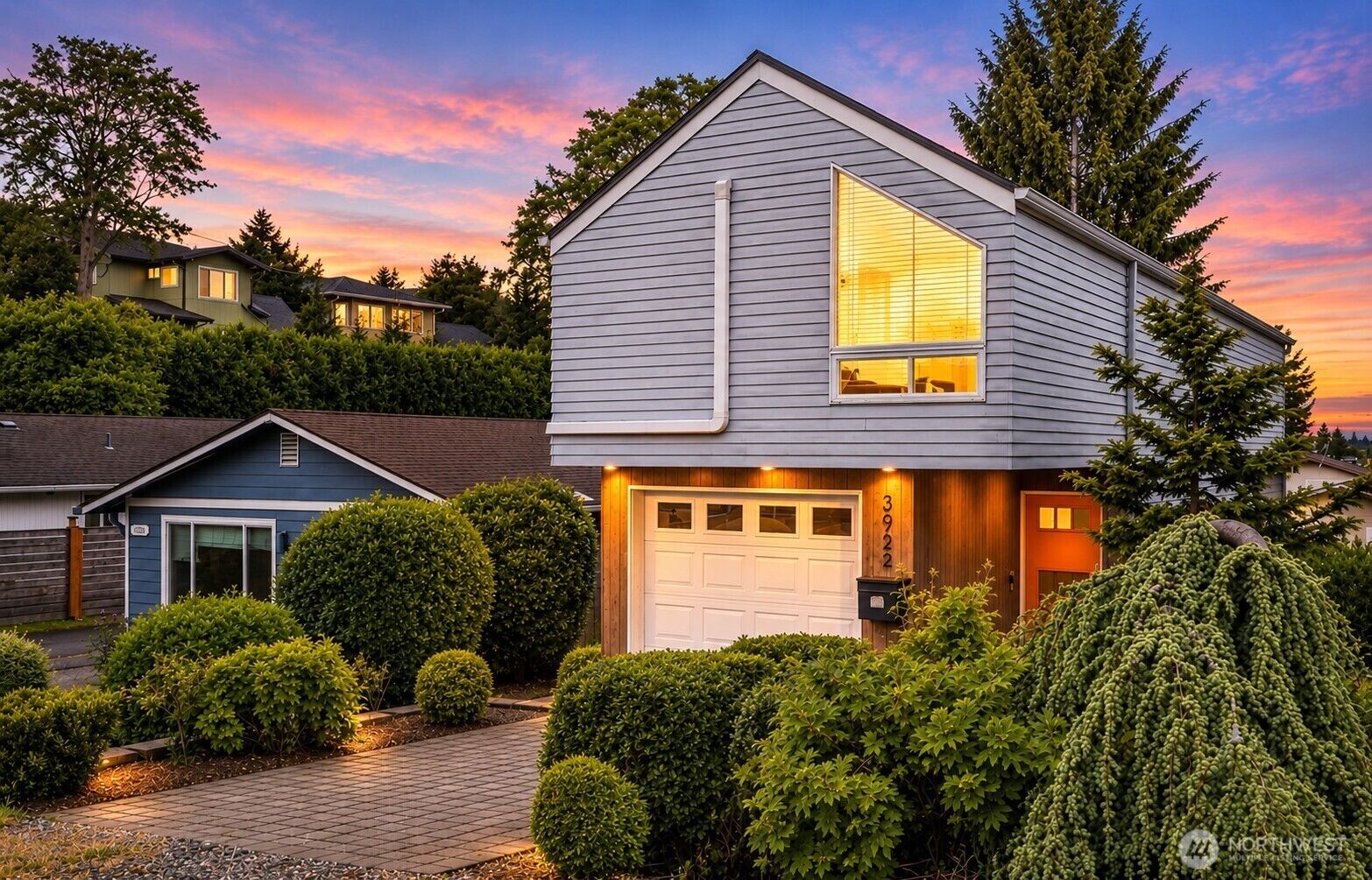 Property Photo:  3928 S Findlay Street  WA 98118 