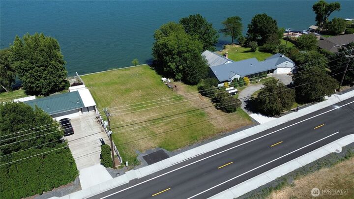 Property Photo: 2023 Westshore Drive NE WA 98837