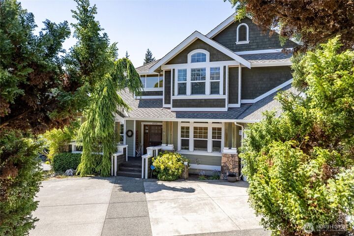 Property Photo:  4501  Dove Court  WA 98229 