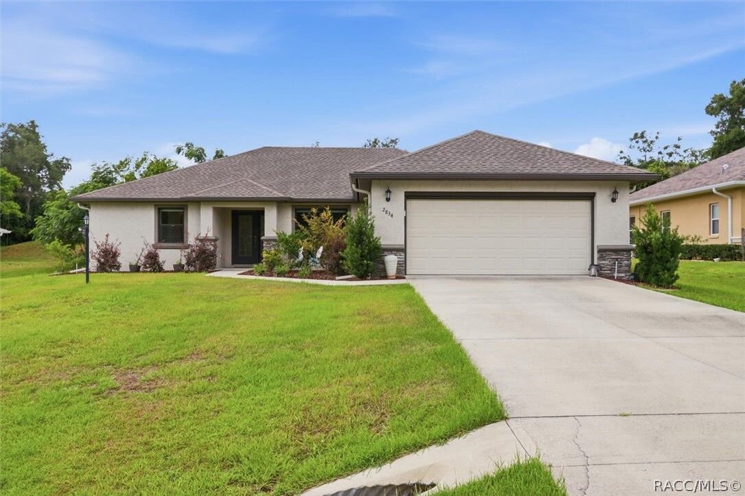 Property Photo:  2834 N Canterbury Lake Drive  FL 34442 