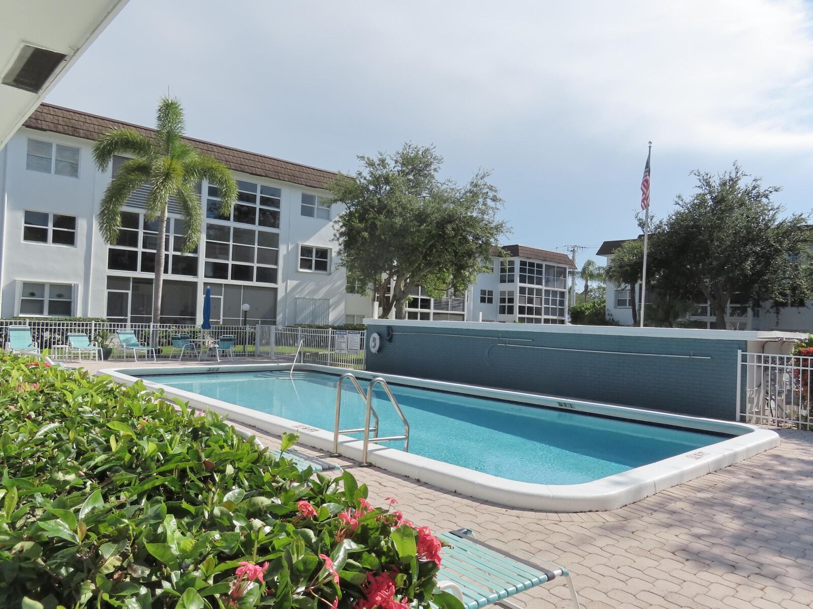 Property Photo:  1501 S Ocean Boulevard 129  FL 33062 