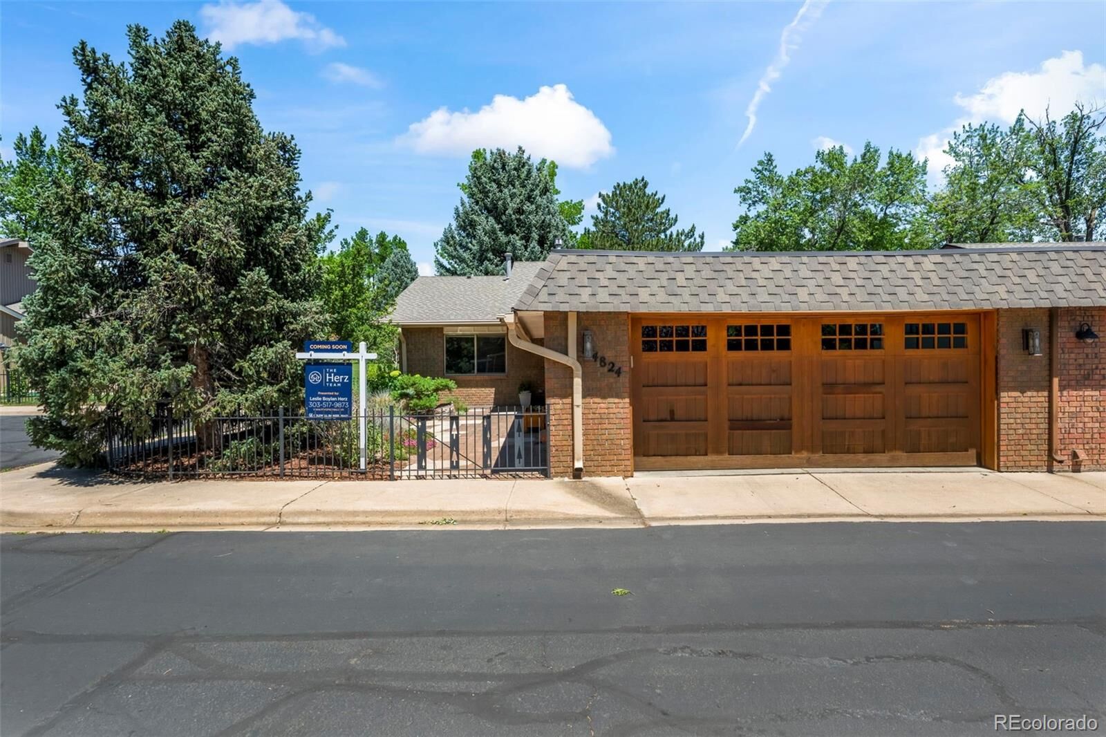 Property Photo: 4824 Briar Ridge Court CO 80301