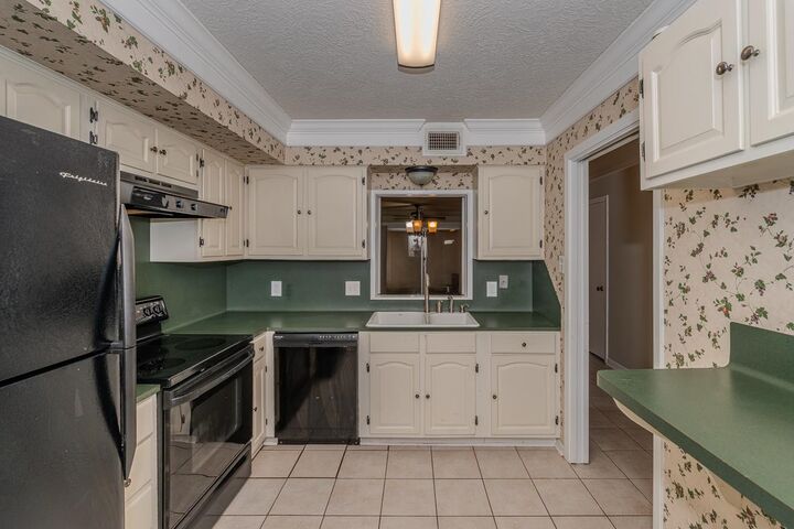 Property Photo: 6130 Afton TX 77706