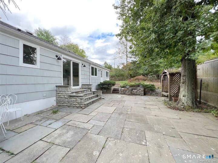 Property Photo:  34 Crescent Road  CT 06880 