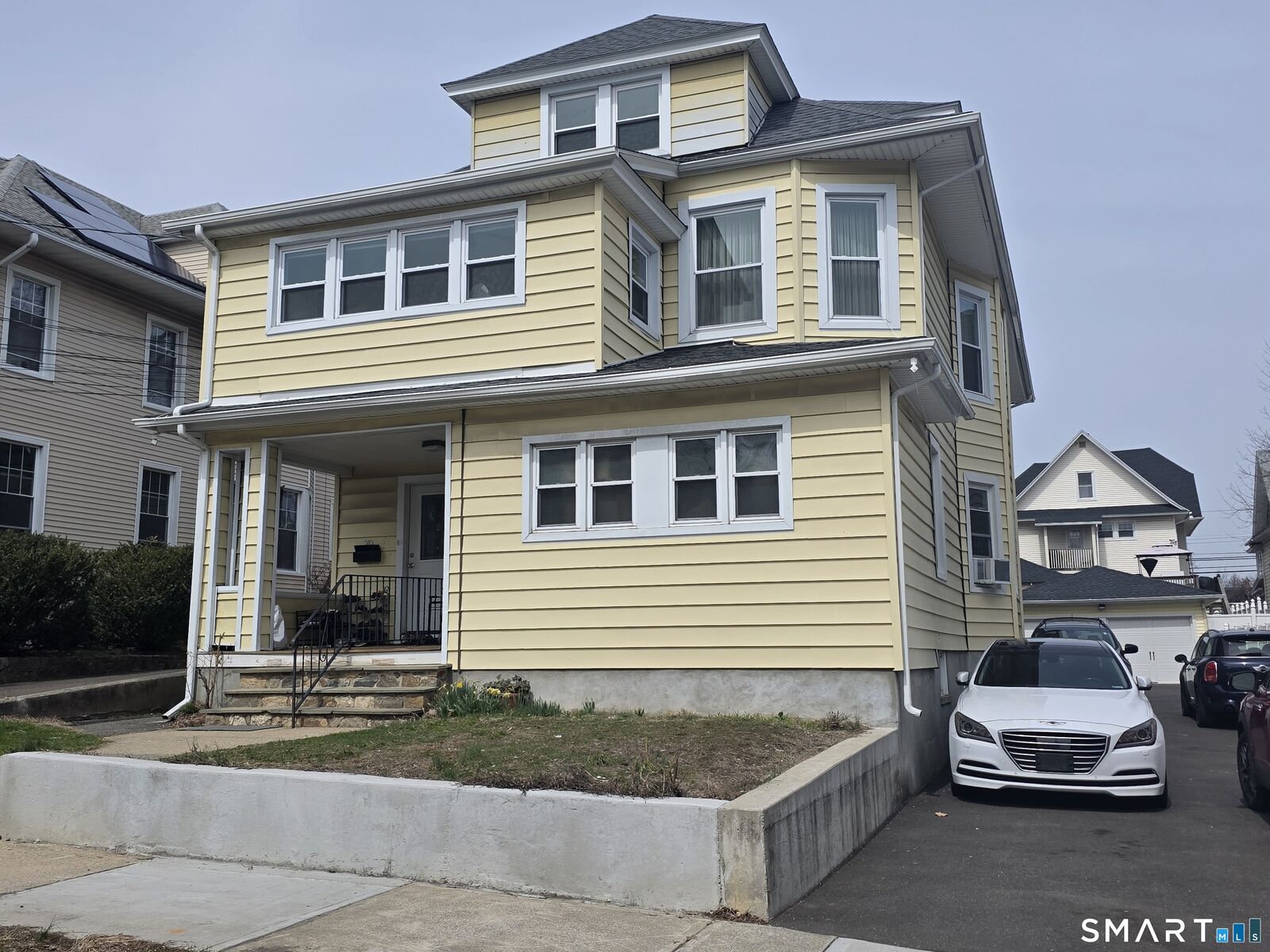 Property Photo: 68-70 Westfield Avenue CT 06606