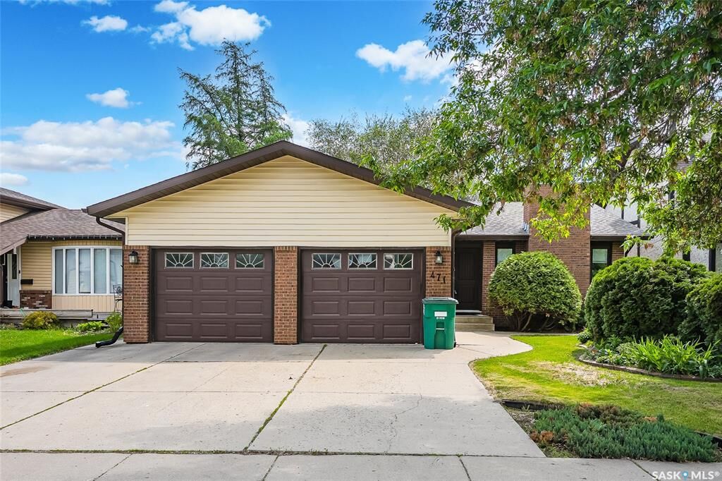 Property Photo:  471 Wakabayashi Crescent  SK S7K 7M6 