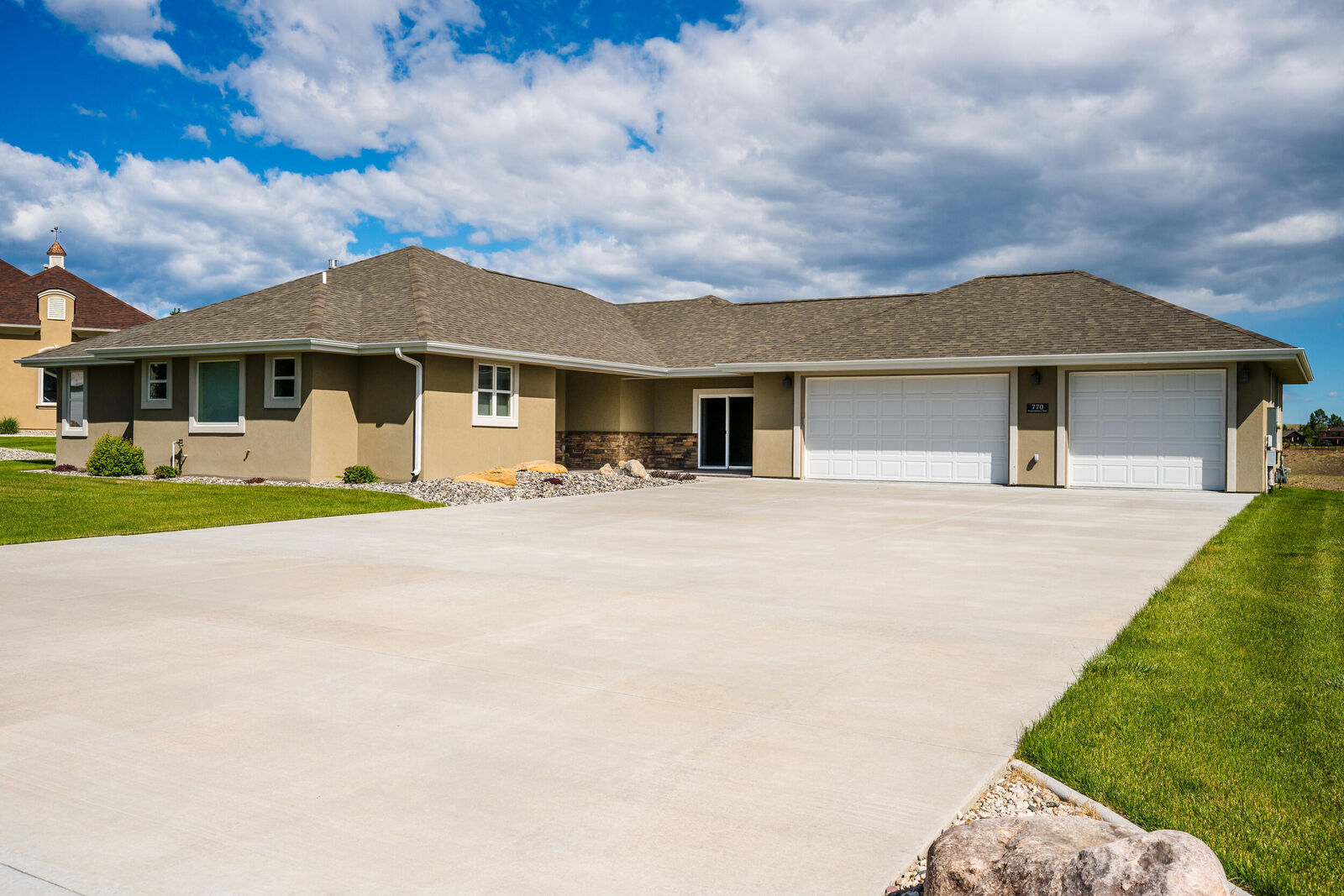 Property Photo: 770 North Ridge Way WY 82834