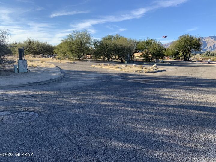 Property Photo:  7747 E River Forest Place 8  AZ 85715 