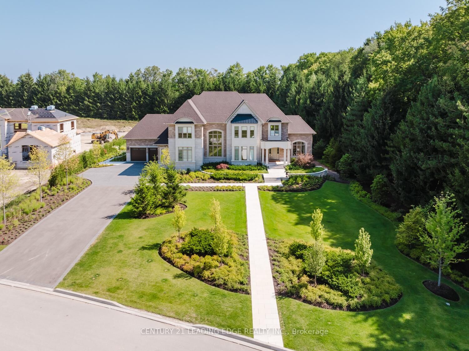 Property Photo: 43 Newton Reed Crescent ON L9P 0R3