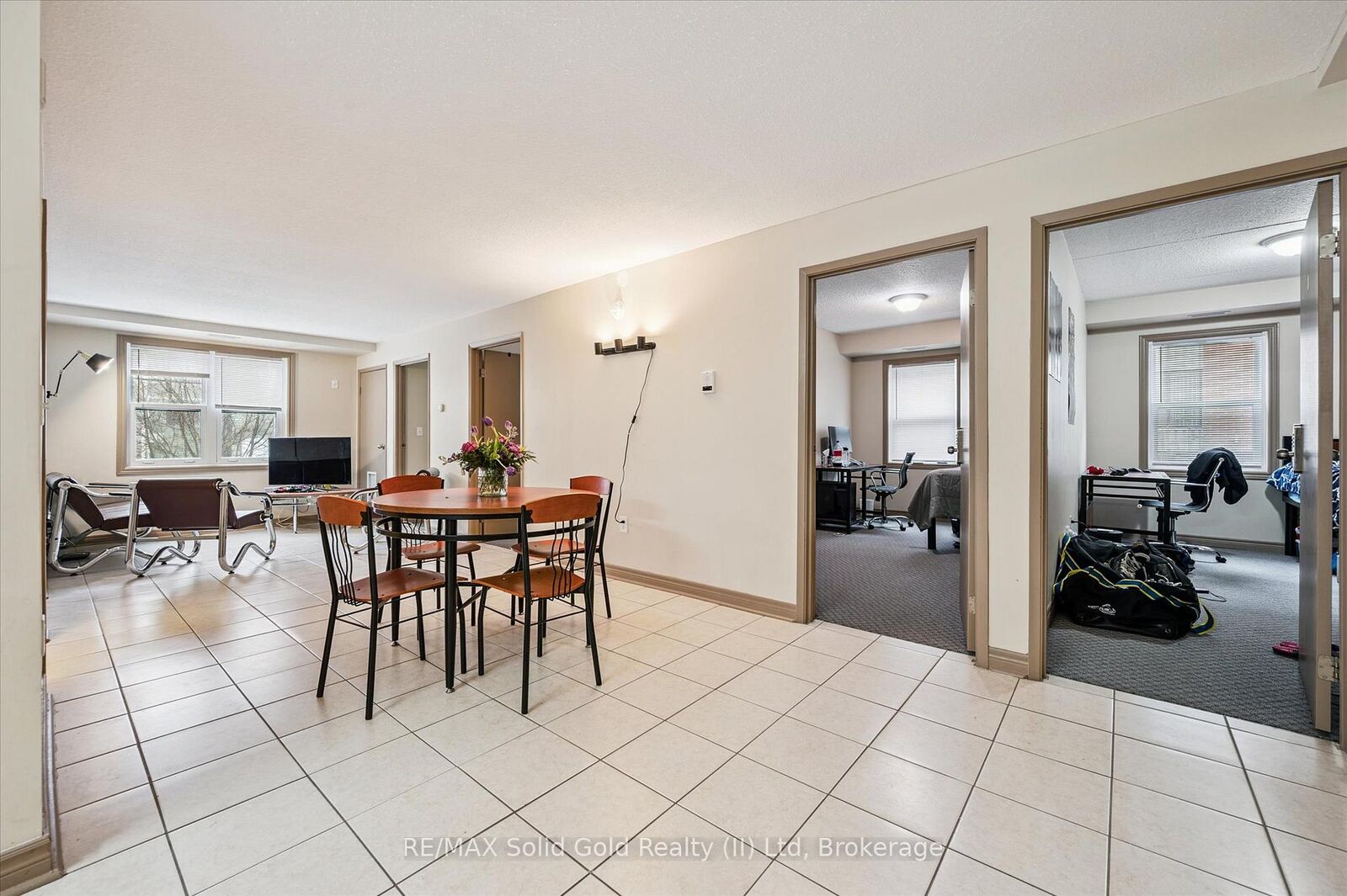 Property Photo: 271 Lester Street 102 ON N2L 3W6