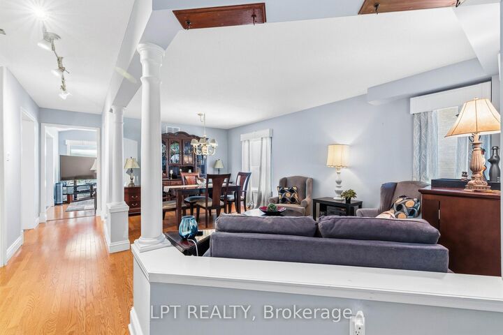 Property Photo:  8 Burnaby Drive  ON L4P 3Z1 