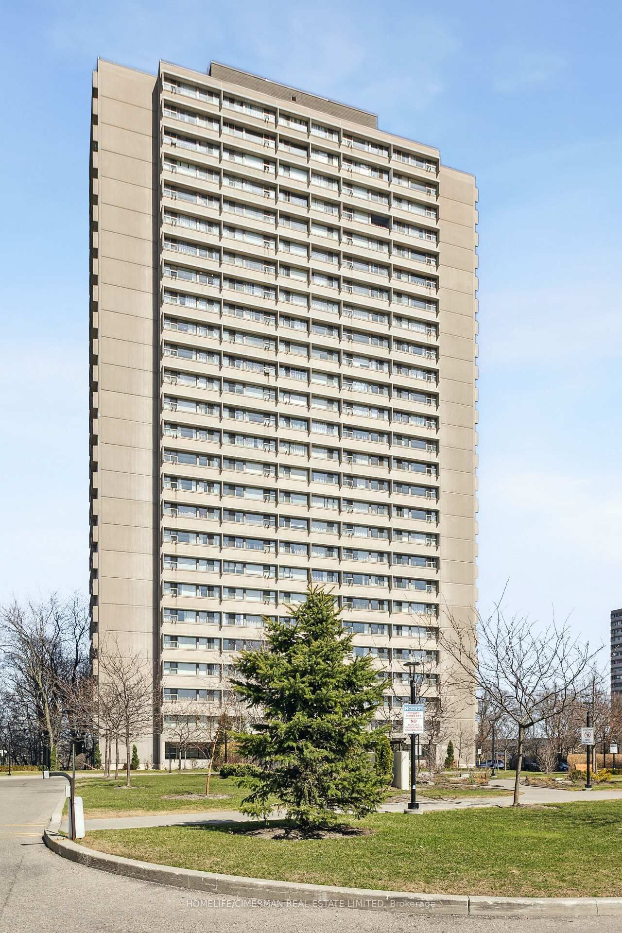 Property Photo: 725 Don Mills Road 906 ON M3C 1S6