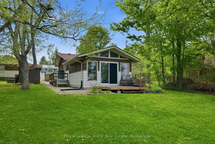 Property Photo: 54 Butternut Drive ON K9V 4R1