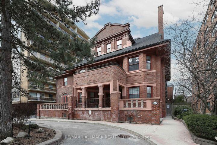 Property Photo: 212 St. George Street 106 ON M5R 2N5