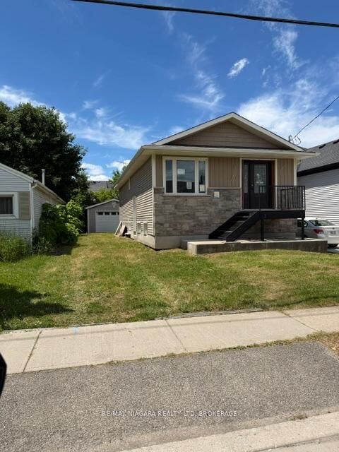 Property Photo: 178 Pelham Road ON L2S 1W3